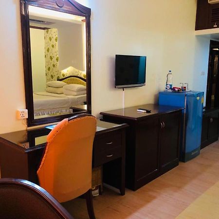 Grand Park Hotel Chittagong Dış mekan fotoğraf