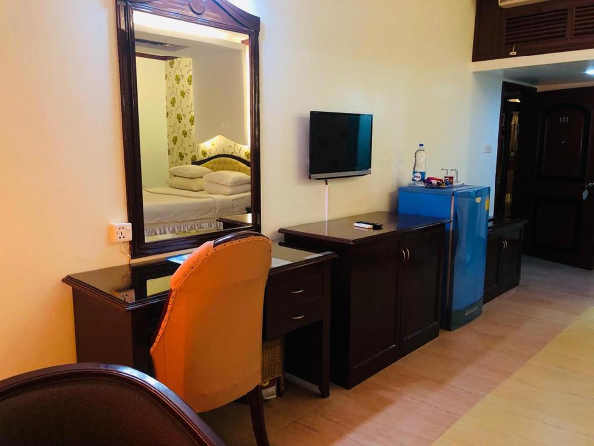 Grand Park Hotel Chittagong Dış mekan fotoğraf